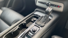 Volvo Xc90 2.0 T5 [250] Momentum Pro 5dr AWD Gtron Petrol Estate